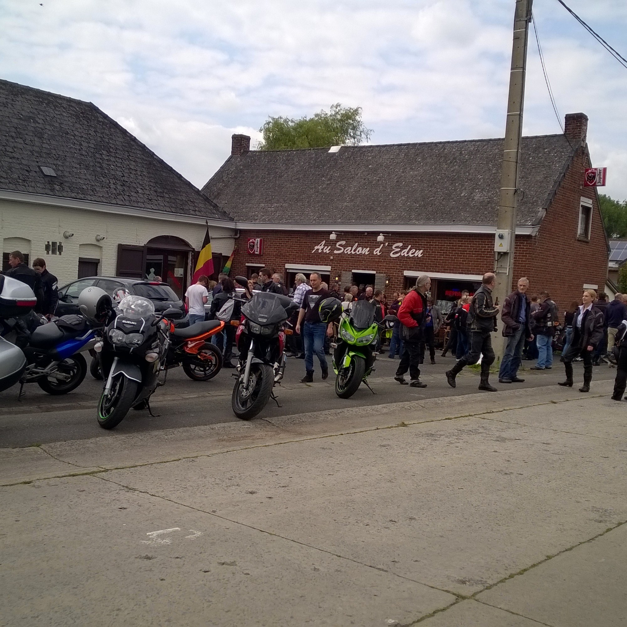 au salon d'eden restaurant grandmetz balade moto